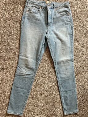 Universal Thread high rise skinny jeans, light blue wash